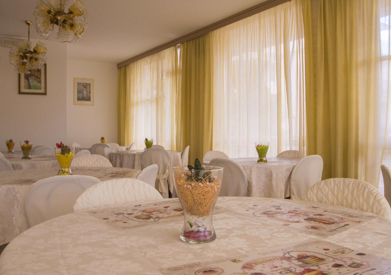 Hotel Fucsia Riccione Dış mekan fotoğraf