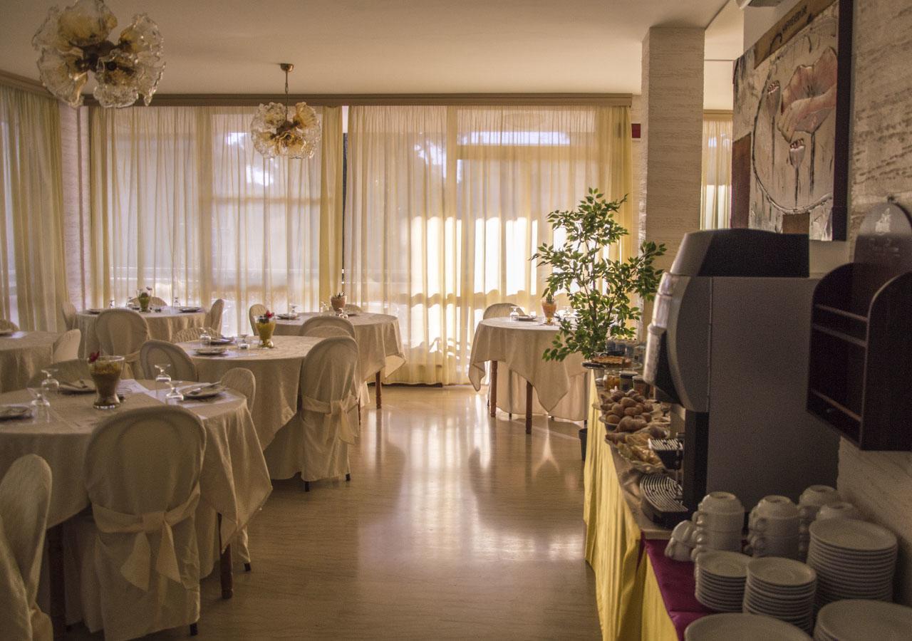 Hotel Fucsia Riccione Dış mekan fotoğraf