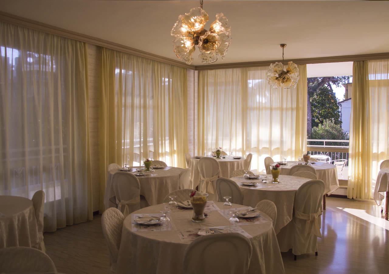 Hotel Fucsia Riccione Dış mekan fotoğraf