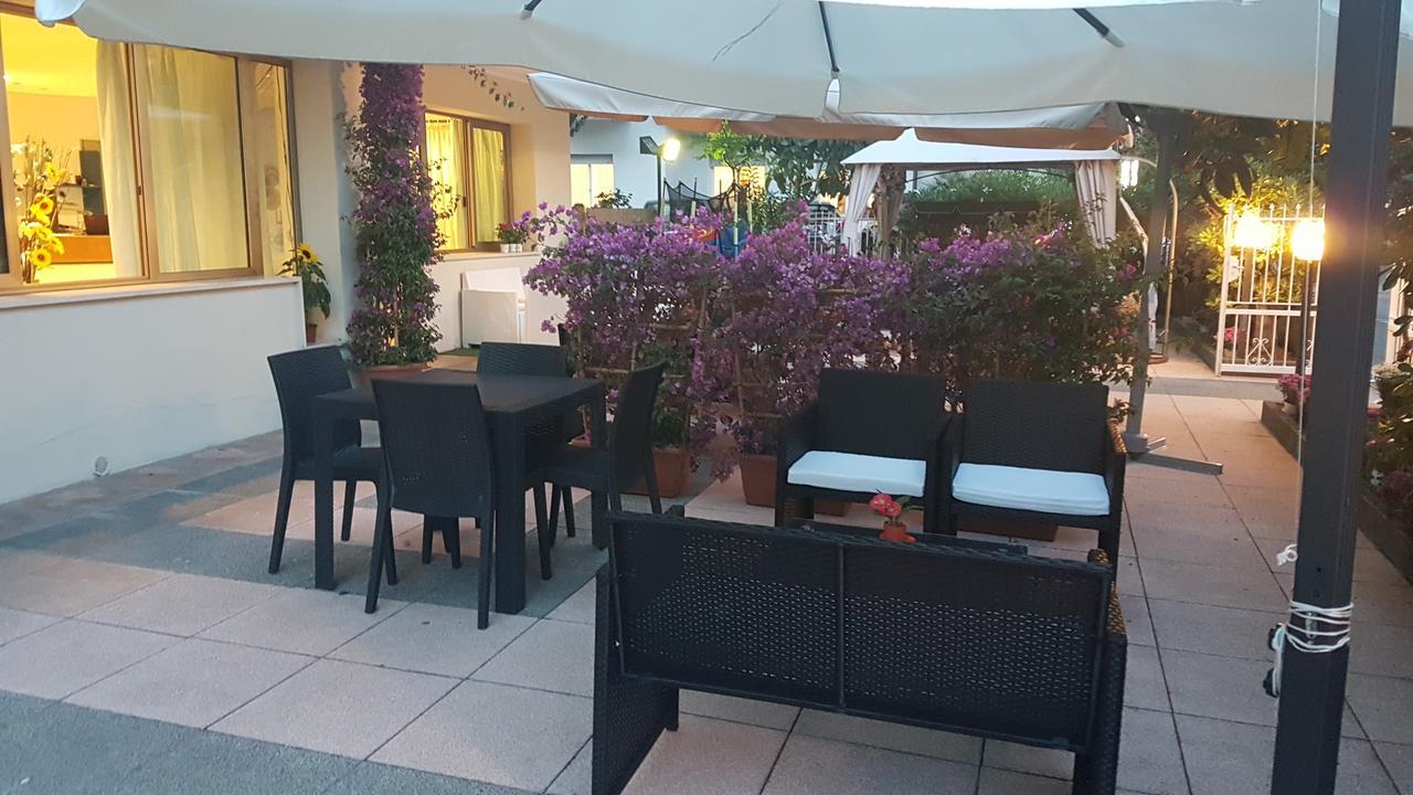 Hotel Fucsia Riccione Dış mekan fotoğraf